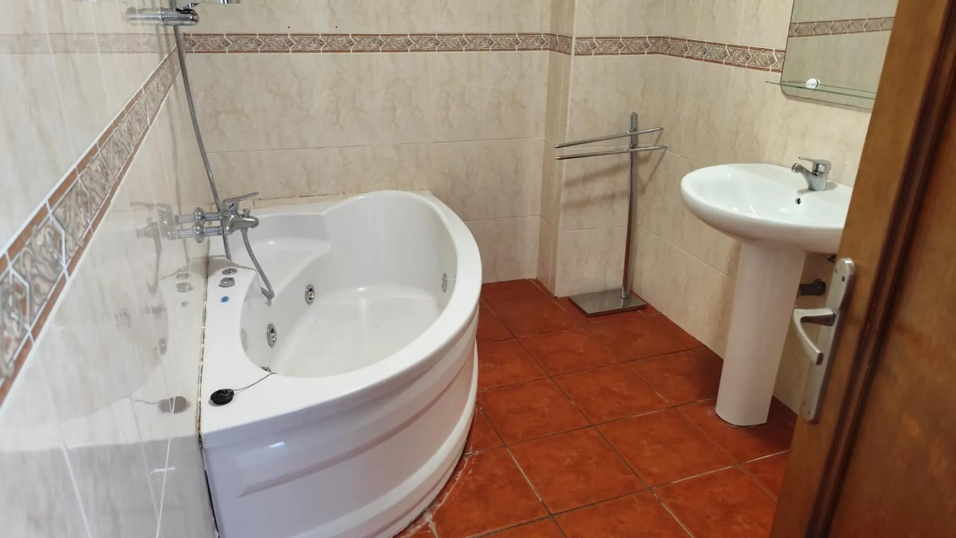 Nerja Centro Piso 3 Habitaciones 2 Banos 0*,  Španělsko